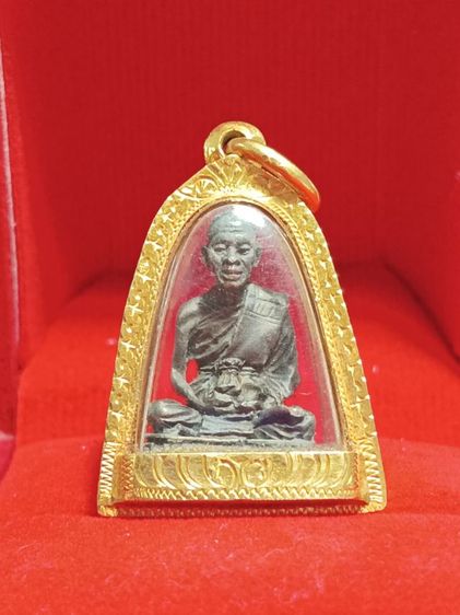 อุปกรณ์และวัสดุเบ็ดเตล็ด การศึกษาก่อนสะสมหลวงพ่อคูณ