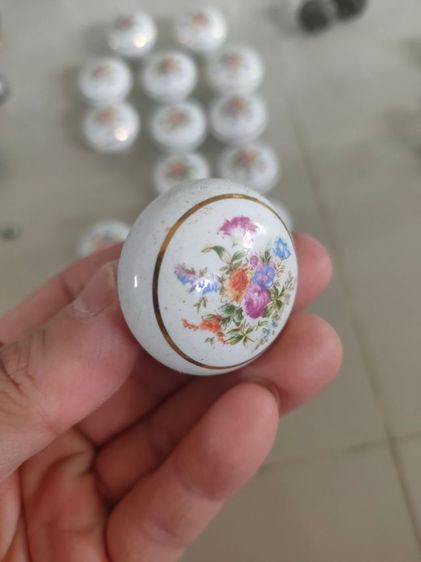 มือจับตู้เซลามิก วินเทจของแท้ ยุค 70-80 เหลือ ขายเป็นคู่ รูปที่ 5