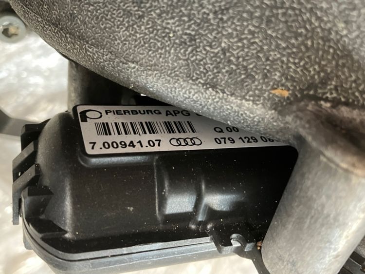 อะไหล่ AUDI V8 4.2 FSi ท่อร่วมไอดี เซนเซอร์ ฝาครอบเครื่องยนต์ Audi A5 A6 A8 S6 Flex ไอดี แน่นทุกตัว ของแท้ มือสอง ปัญหาเร่งไม่ขึ้น รูปที่ 9