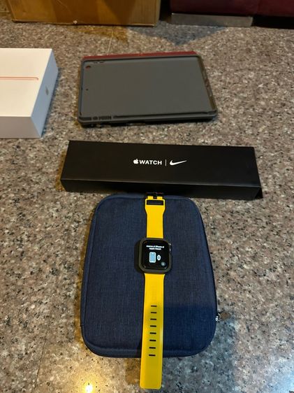 ขายApple Watchซีรี่6สีดำ44MM มีกล่องสวยๆมากใช้งานดีถูกมากกก