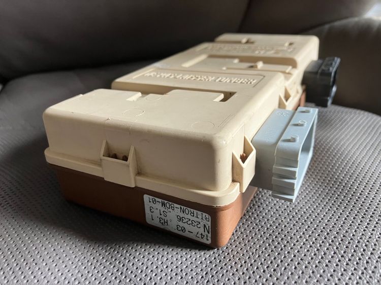 เบาะคนขับ Citroen C8 หนังแท้ติดรถ โต๊ะพับหลังเบาะ ที่ท้าวแขน Airbag ข้างเบาะ พร้อมราง ปรับหมุนกลับได้ Peugeot 807 รูปที่ 11