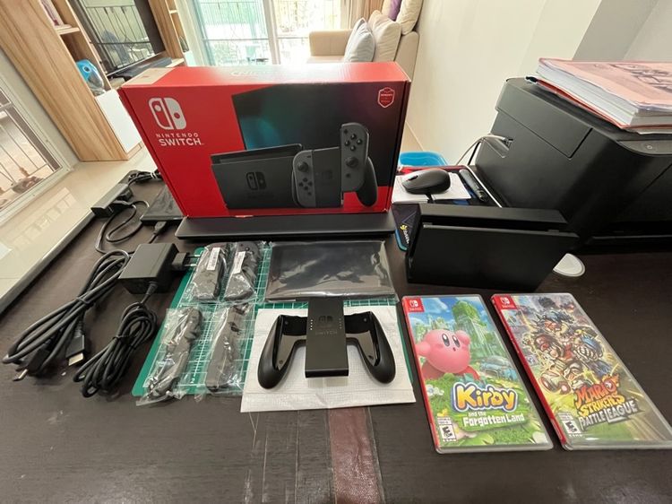 Nintendo เกมส์นินเทนโด และอุปกรณ์ เชื่อมต่อไร้สายได้ ขายเครื่องเกม