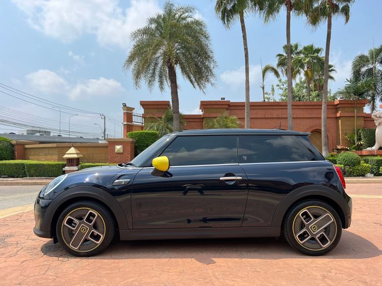Mini Hatch Cooper 2021 SE Sedan ไฟฟ้า เกียร์อัตโนมัติ ดำ รูปที่ 3