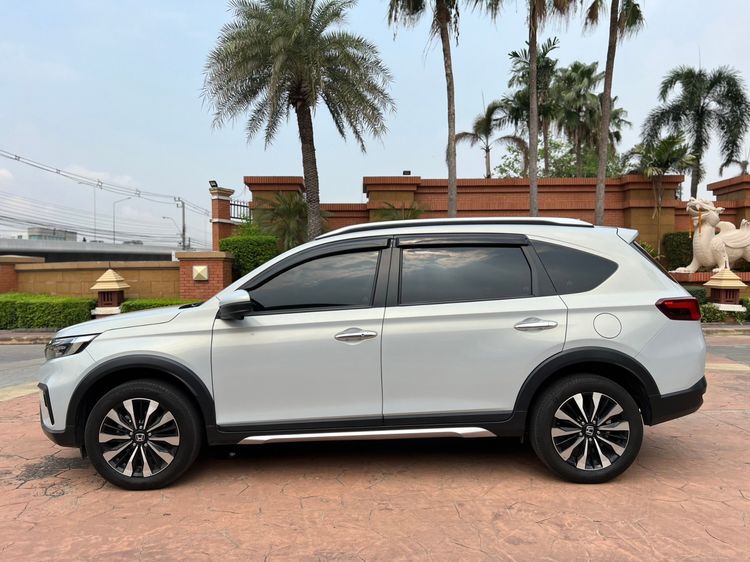 Honda BR-V 2022 1.5 EL Utility-car เบนซิน เกียร์อัตโนมัติ ขาว รูปที่ 3