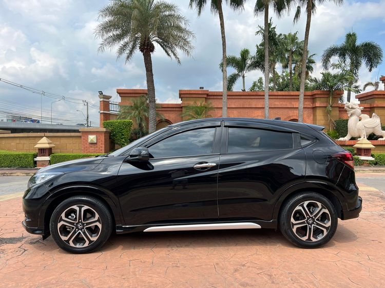 Honda HR-V 2016 1.8 EL Utility-car เบนซิน เกียร์อัตโนมัติ ดำ รูปที่ 3