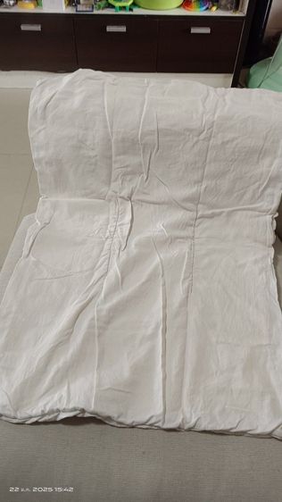 ผ้าห่มนุ่มๆสำหรับเด็กแรกเกิดถึง 2 ขวบ สีขาวชมพู  มือสองสภาพดี  ขายถูกๆค่ะ รูปที่ 4