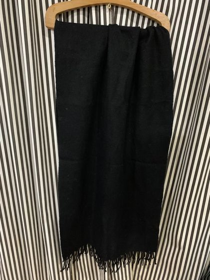 ผ้าพันคอแคชเมียร์ HEATTECH  ผ้านุ่ม สีดำ คลุมไหล่ คลุมคอ เหมาะกับไปที่อากาศหนาว ช่วยให้อุ่นได้ดี  ใช้ได้ทั้งผู้หญิงและผู้ชาย   