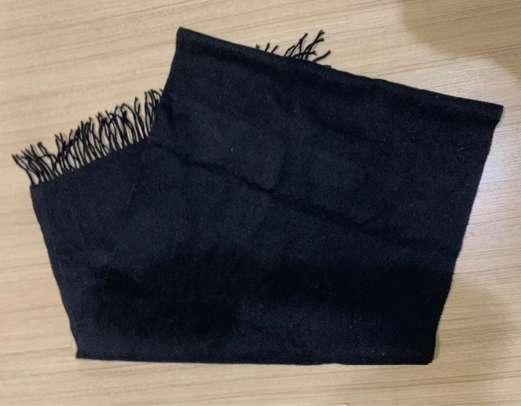 ผ้าพันคอแคชเมียร์ HEATTECH  ผ้านุ่ม สีดำ คลุมไหล่ คลุมคอ เหมาะกับไปที่อากาศหนาว ช่วยให้อุ่นได้ดี  ใช้ได้ทั้งผู้หญิงและผู้ชาย    รูปที่ 6