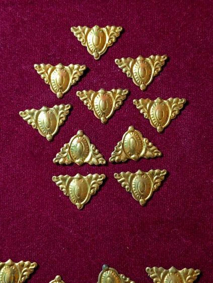 ฝรั่งเศส..แผ่นหลุยส์ลายนูนเนื้อทองเหลืองแท้จากฝรั่งเศส (ไว้แต่งสิ่งของทั่วไป) รูปที่ 15