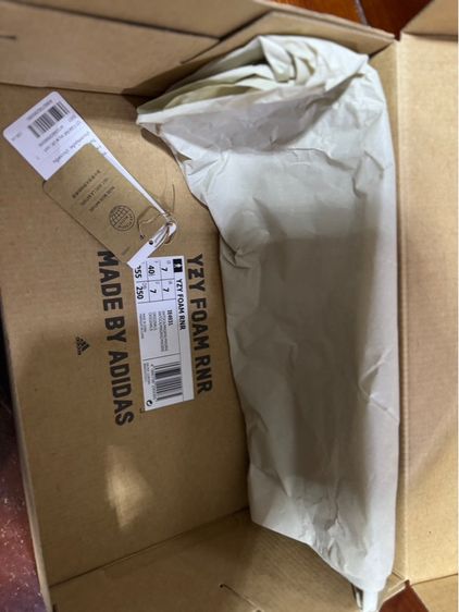 Yeezy Foam RNR มือ 2 ของแท้จากช้อป รูปที่ 5