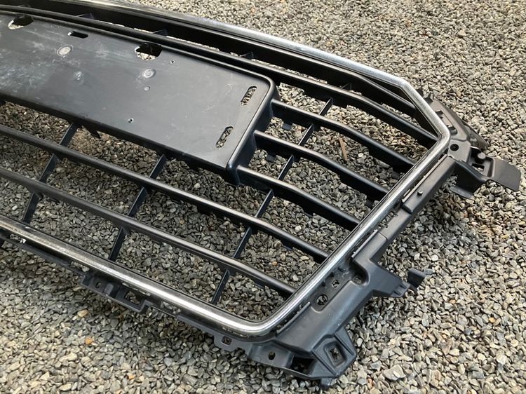 อะไหล่ Audi TT TTS MK2 MK3 กระจังหน้า ตะแกรง ไฟสปอร์ตไลท์ ขวา ของแท้ มือสอง สภาพดี รูปที่ 4