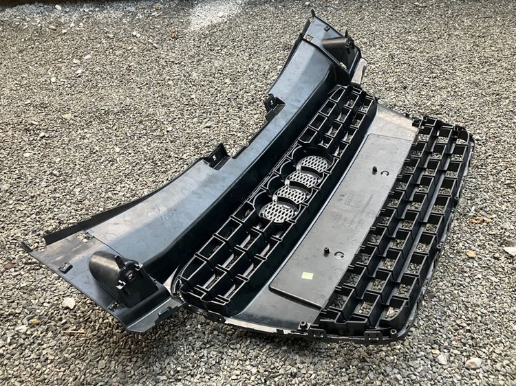 อะไหล่ Audi TT TTS MK2 MK3 กระจังหน้า ตะแกรง ไฟสปอร์ตไลท์ ขวา ของแท้ มือสอง สภาพดี รูปที่ 14