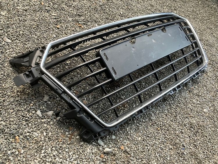 อะไหล่ Audi TT TTS MK2 MK3 กระจังหน้า ตะแกรง ไฟสปอร์ตไลท์ ขวา ของแท้ มือสอง สภาพดี รูปที่ 3