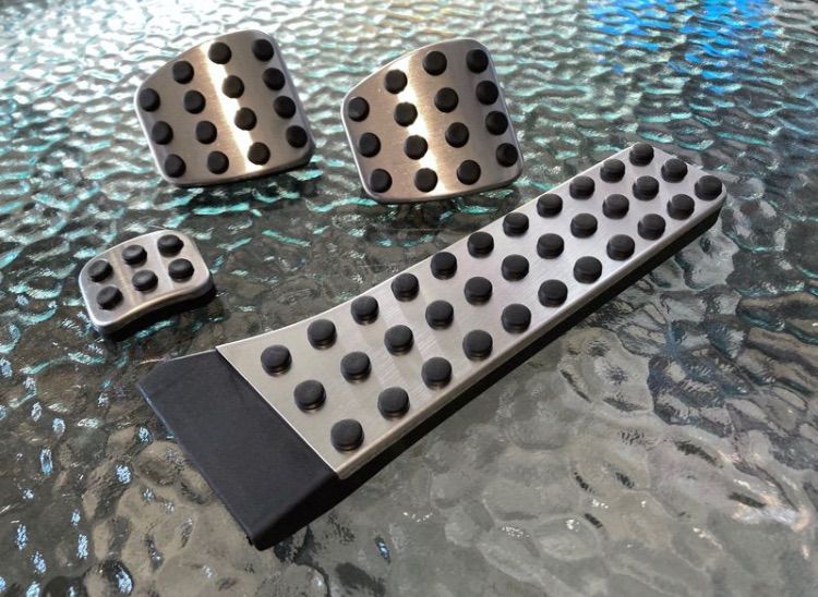 แป้นเบรก คันเร่ง Benz Stainless เกียร์ออโต้ เกียร์ธรรมดา W203 W204 W205 W210 W211 W212 W213 W140 W220 W221 R170 R171 R172 W253 GLC รูปที่ 8