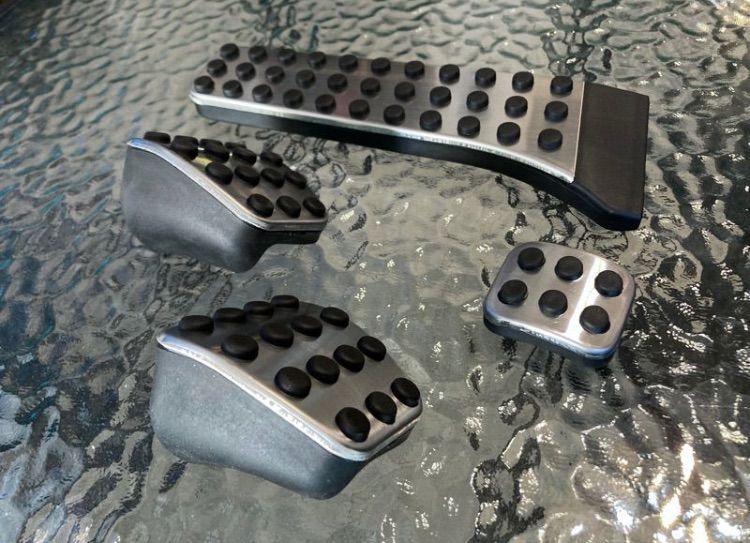 แป้นเบรก คันเร่ง Benz Stainless เกียร์ออโต้ เกียร์ธรรมดา W203 W204 W205 W210 W211 W212 W213 W140 W220 W221 R170 R171 R172 W253 GLC รูปที่ 9