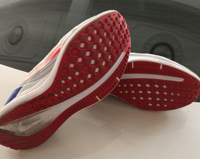 ขายถูก Nike run size 42.5 27cm ของแท้  สภาพสวย ใส่สบายนุ่ม รูปที่ 10
