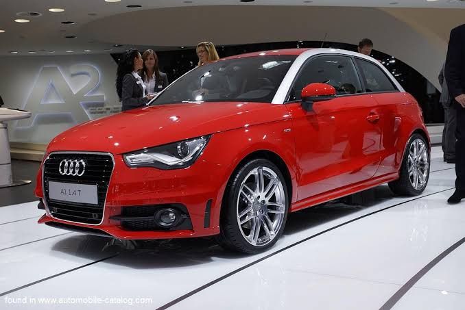 อะไหล่ Audi A1 กระจังหน้า ปรับไฟหน้า Q3 ไฟเพดาน วางแก้วน้ำ กระจกมองหลัง สปอร์ตไลท์ขวา แผ่นปิดคอนโซล กล่องใต้เบาะ กันชนหลัง ล้อ Sline 18 รูปที่ 16