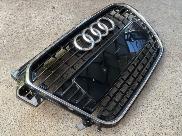 อะไหล่ Audi A1 กระจังหน้า ปรับไฟหน้า Q3 ไฟเพดาน วางแก้วน้ำ กระจกมองหลัง สปอร์ตไลท์ขวา แผ่นปิดคอนโซล กล่องใต้เบาะ กันชนหลัง ล้อ Sline 18 รูปที่ 13