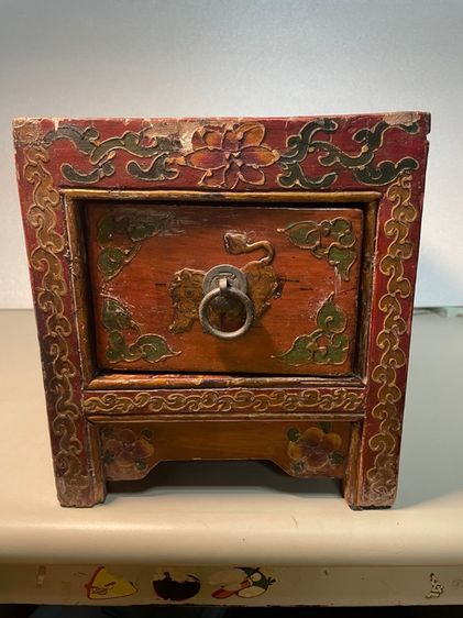 ตู้ลิ้นชักเล็กไม้โบราณ  รูปที่ 9