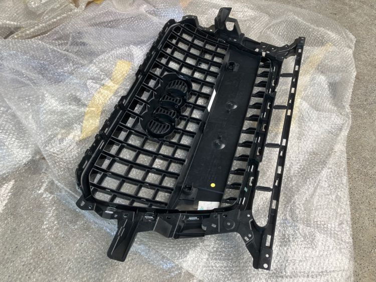 กระจังหน้า Audi Q5 Quattro รุ่น Pre Facelift และ Facelift ของแท้ มือสอง รูปที่ 16