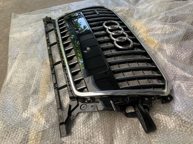 กระจังหน้า Audi Q5 Quattro รุ่น Pre Facelift และ Facelift ของแท้ มือสอง รูปที่ 13