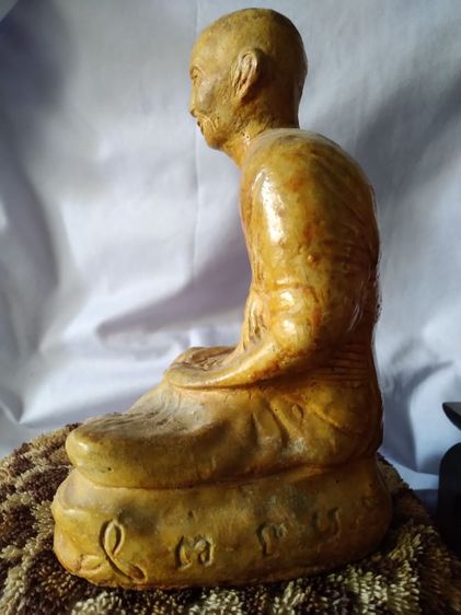 พระบูชารูปเหมือนหลวงพ่อเต๋ คงทองวัดสามง่ามเนื้อผง รูปที่ 3