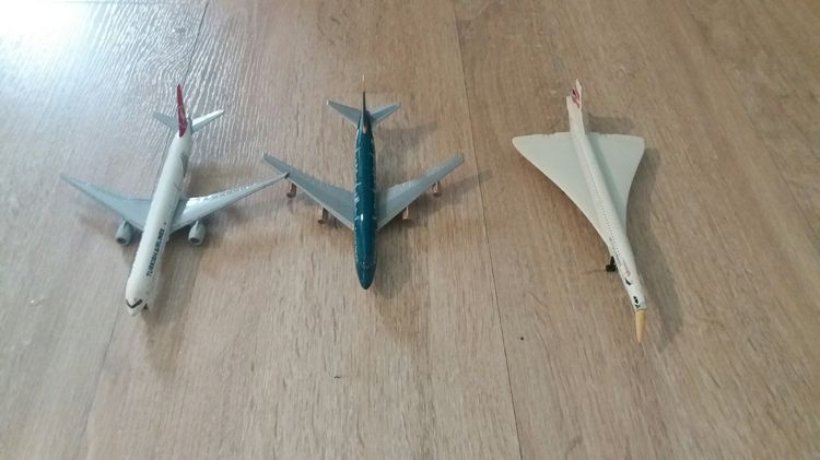 3 Metal Alloy Collector Model Planes Turkish Air B777, Cathay Pacific
