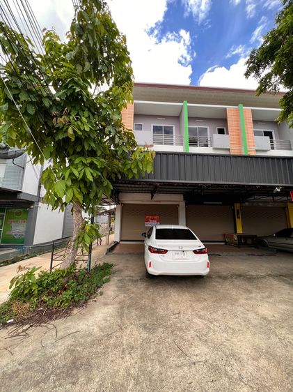 อาคารพานิชย์ 3 ช้ัน รูปที่ 2