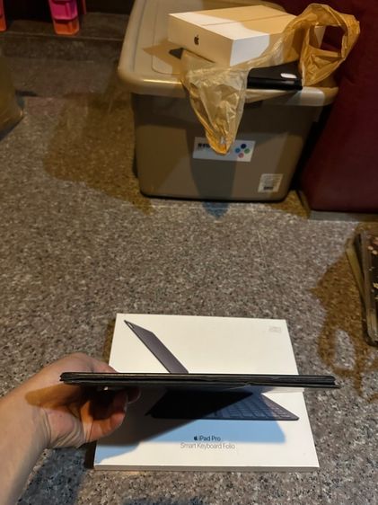 ขายSmart KeyBoard Foilo iPadPro12.9 ของแท้ยกกล่องใช้งานดีของแท้ถูกมากกกกก รูปที่ 14