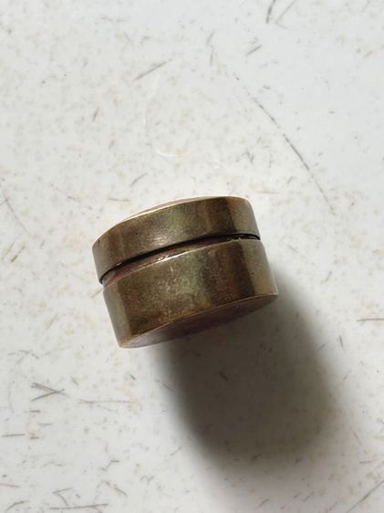 ตลับสีผึ้ง ทองเหลืองลงยาเก่าสะสมB26 รูปที่ 2