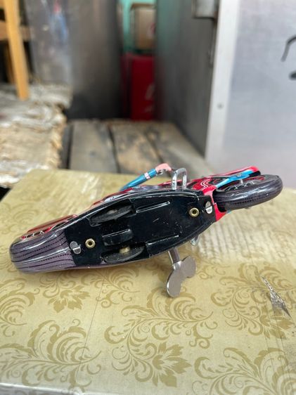 รถมอเตอร์ไซ ไขลาน ของเล่นสังกะสีสะสมA4 รูปที่ 5