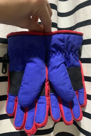 ถุงมือ ใส่เล่นหิมะ เล่นสกี สโนว์บอรด์ (ราคาถูกกว่าเช่าแน่นอน) กันหนาว กันหิมะ กันน้ำ  ให้ความอบอุ่น  ซื้อจากญี่ปุ่น ใส่ได้ทั้งหญิงชาย   รูปที่ 6