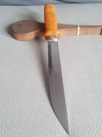 ขอขายมีดพกพาสแตนเลสจากประเทศฟินแลนด์ของยี่ห้อ tsukki järvenpää แท้ made in Finland มีขนาดความยาวทั้งหมดกับด้าม12 นิ้ว.ตามีดขนาดความยาว7นิ้ว.