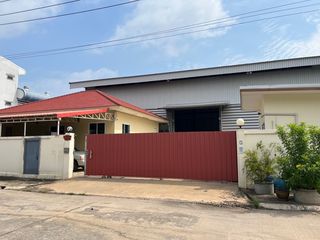 (ขาย) โรงงาน-โกดัง 1 ไร่ พร้อมเครน 5 ตัน บ้าน 2 หลัง