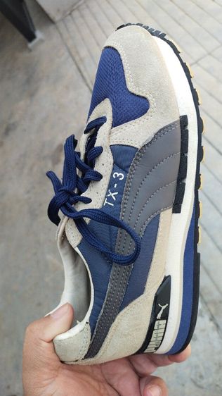 รองเท้ามือสองใหม่
