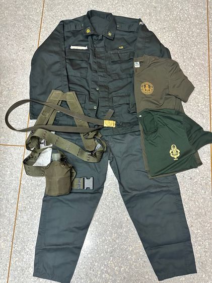 ขายชุดรด size ใหญ่ ของใหม่พร้อมอุปกรณ์เหมาๆ