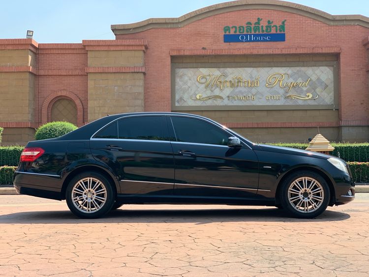 Mercedes-Benz E-Class 2011 E250 CDI Sedan ดีเซล เกียร์อัตโนมัติ ดำ รูปที่ 3