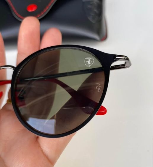 แว่นตาเรแบน เฟอร์รารี่ รูปที่ 4