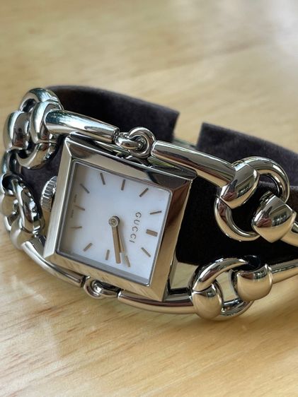 GUCCI Signoria 116.5 Stainless Steel Quartz Ladies Watch Silver White Dial  รูปที่ 6