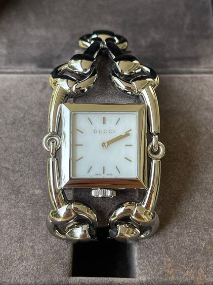 GUCCI Signoria 116.5 Stainless Steel Quartz Ladies Watch Silver White Dial  รูปที่ 4