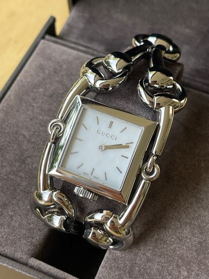 GUCCI Signoria 116.5 Stainless Steel Quartz Ladies Watch Silver White Dial  รูปที่ 18