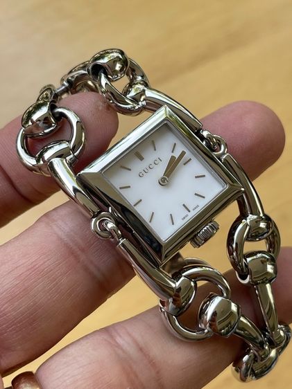 GUCCI Signoria 116.5 Stainless Steel Quartz Ladies Watch Silver White Dial  รูปที่ 8