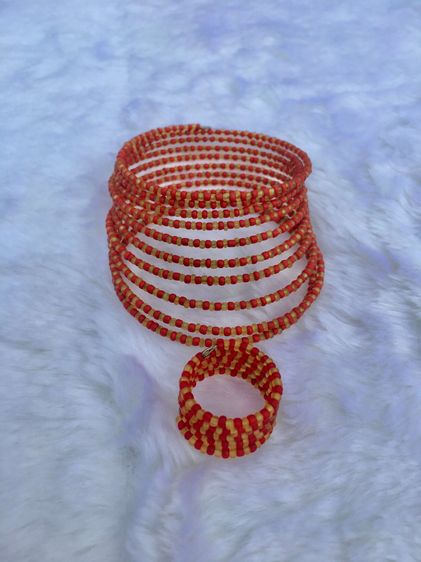 🛍️ ซื้อของทุกรายการ 👉 แถมฟรีเสื้อยืด 1 ตัว ชุดเซ็ท กำไล แหวน ลูกปัด (สีแดงเลือดนกและทองนวล)จากญี่ปุ่น เรียงร้อยด้วยความประณีต วัสดุอย่างดี รูปที่ 5