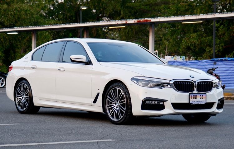 BMW Series 5 2019 530e Sedan ปลั๊กอินไฮบริด (PHEV) ไม่ติดแก๊ส เกียร์อัตโนมัติ ขาว รูปที่ 3