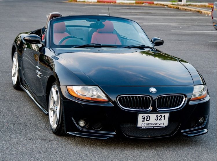 รถ BMW Z4 2.5 สี ดำ