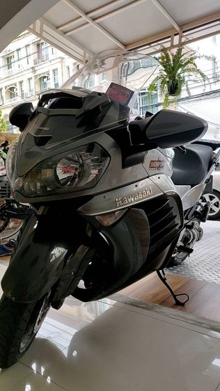 จอดมากกว่าใช้