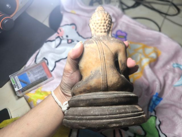 พระบูชา หลวงพ่อเต๋ เนื้อดิน รูปที่ 2