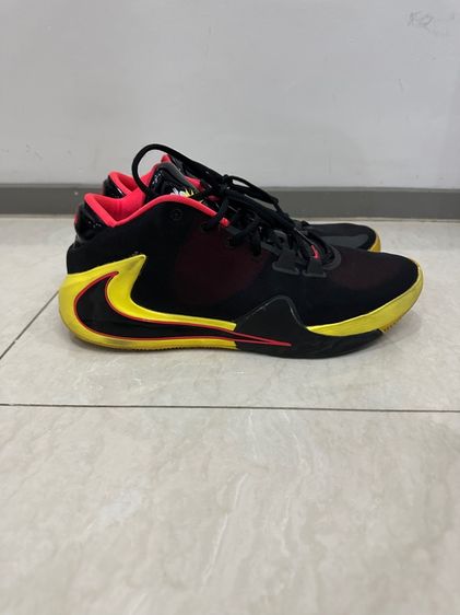 รองเท้าบาส Nike Freak 1 Soul glo รูปที่ 4