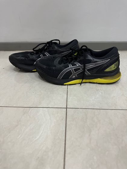 ผู้ชาย รองเท้าวิ่ง Asics Gel Nimbus 21 สีดำ