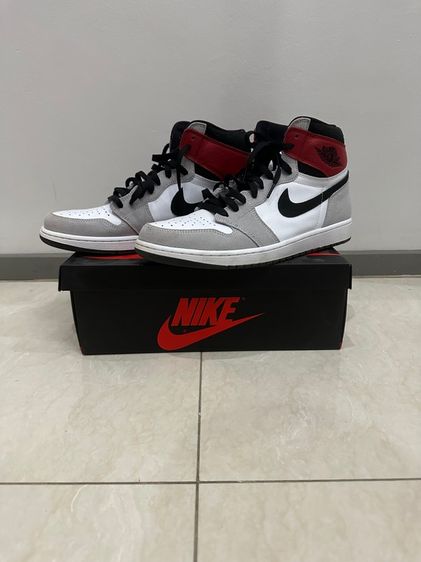 รองเท้าผ้าใบ Nike Air Jordan 1 Retro High OG Smoke Grey